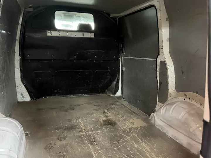 
								Volkswagen Transporter 2.0 Tdi full									