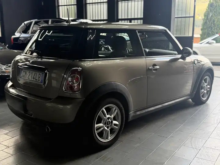 MINI One || 1.6 s/clima 98cv