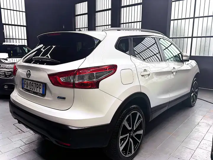 Nissan Qashqai II 2014 1.5 dci Tekna 110cv